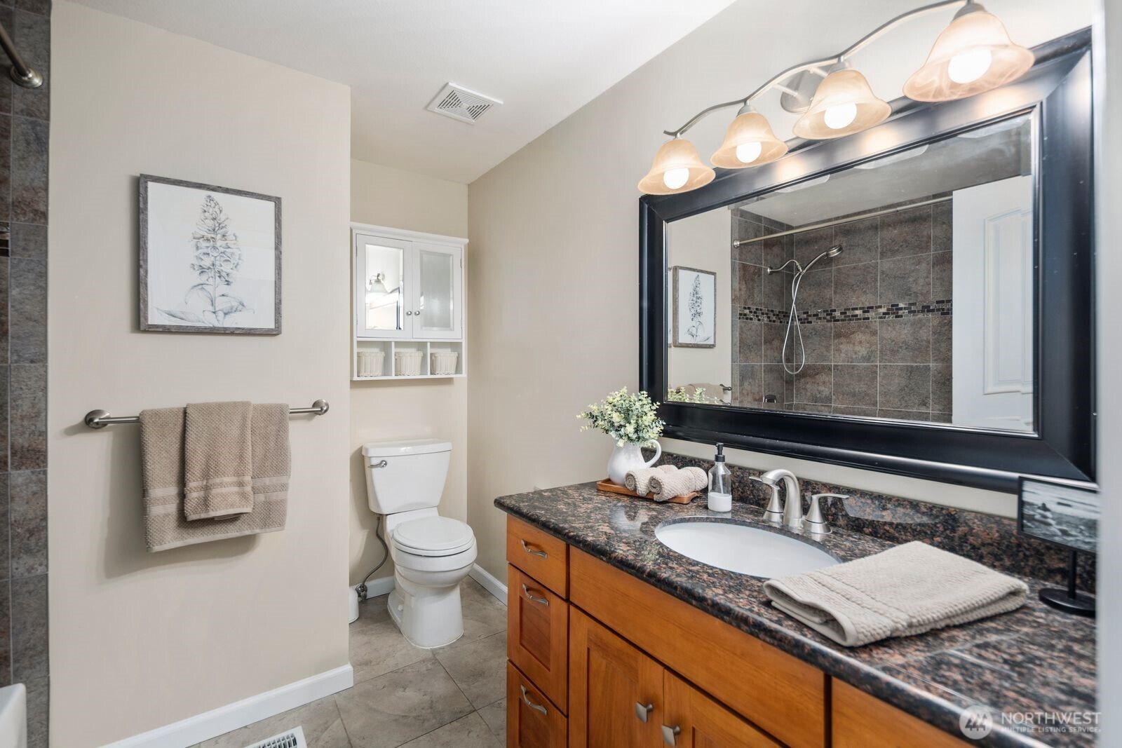 27525 12th Place Property Photo 16