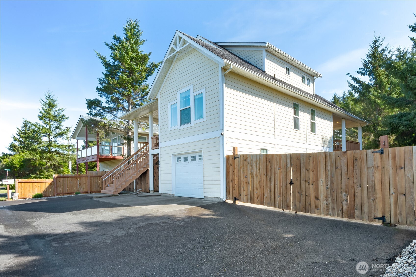 190 Ocean Shores Boulevard Property Photo 32