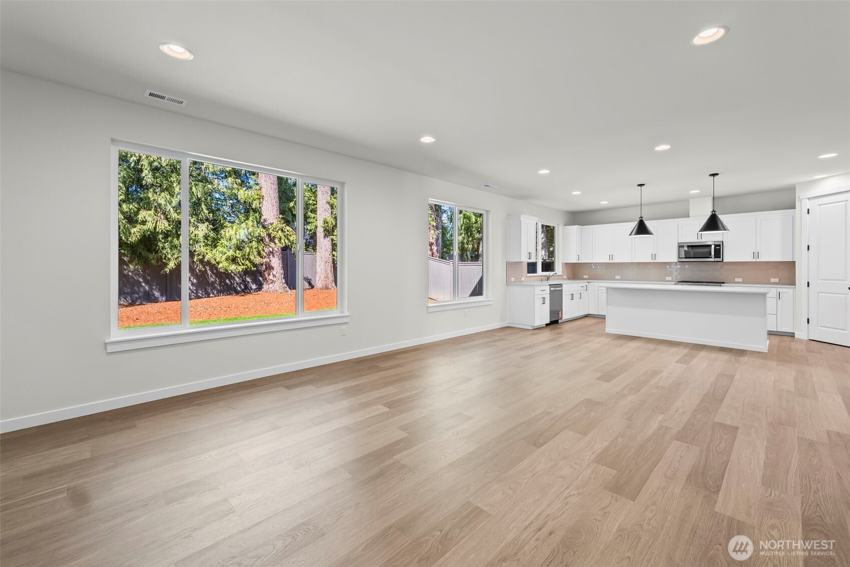 15224 106th Avenue Property Photo 4