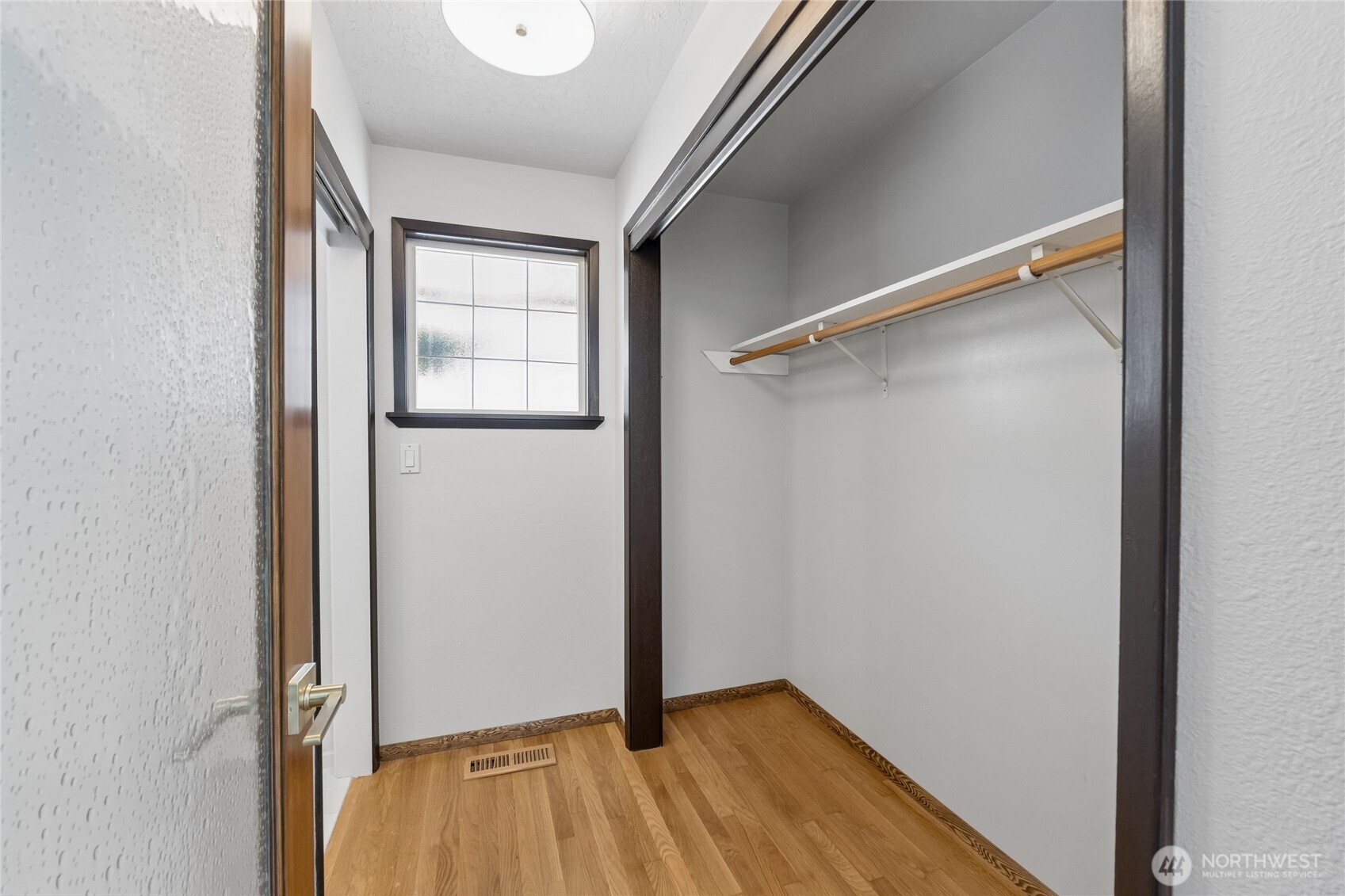 18832 1st Place Property Photo 19