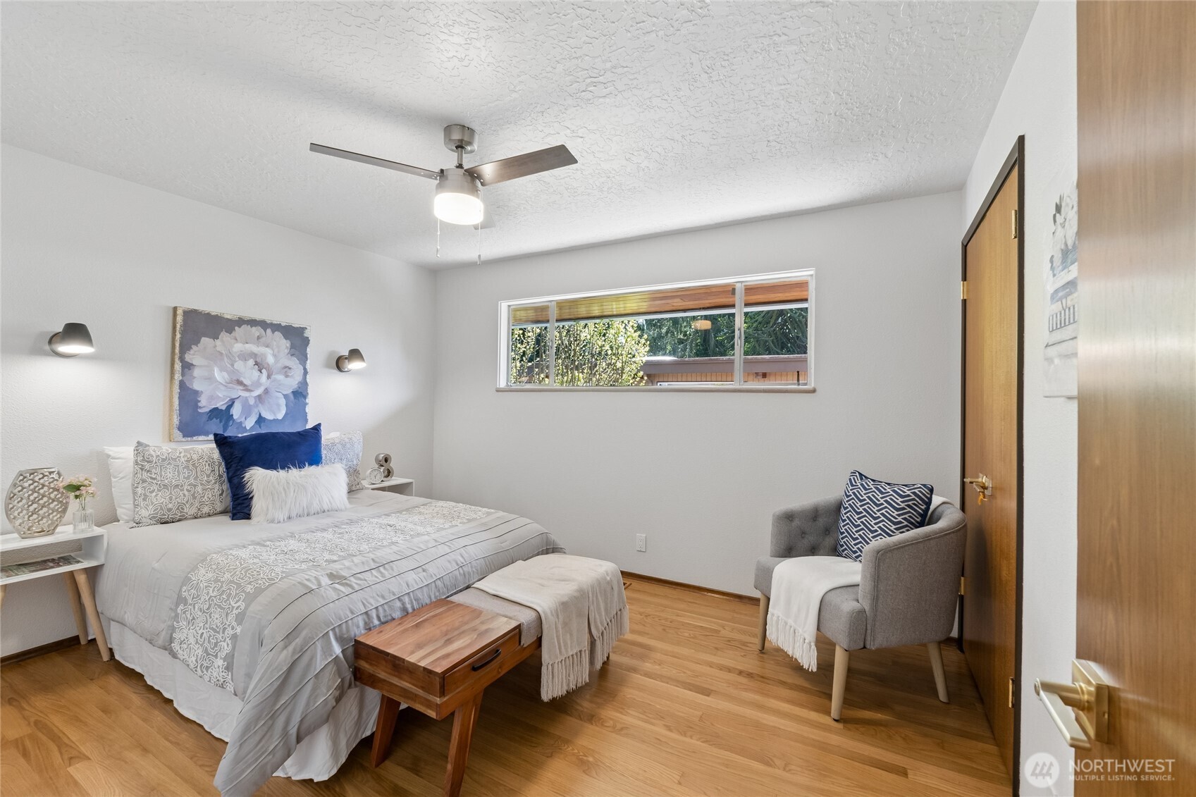 18832 1st Place Property Photo 22