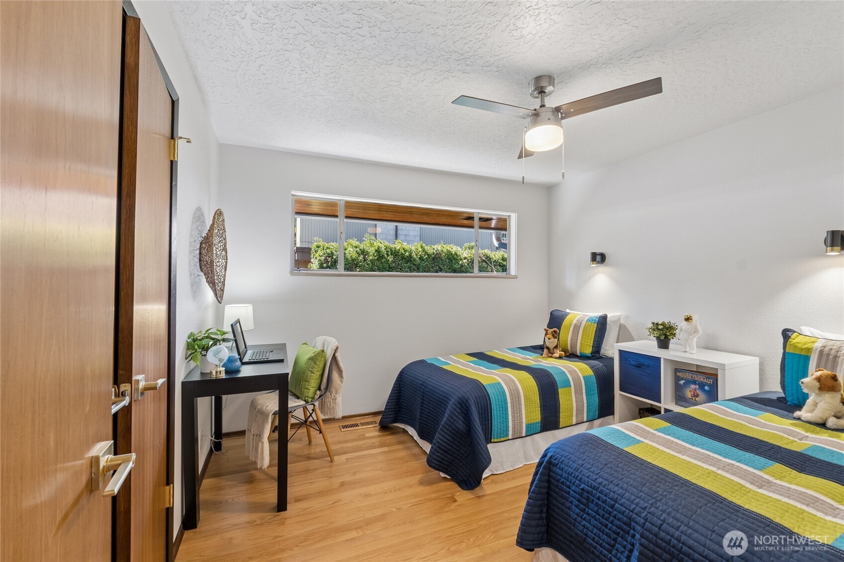 18832 1st Place Property Photo 24