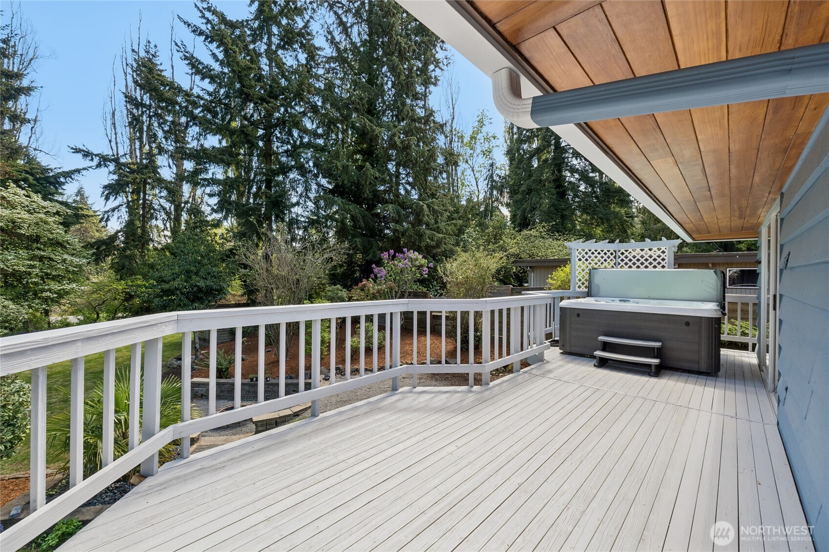 18832 1st Place Property Photo 37