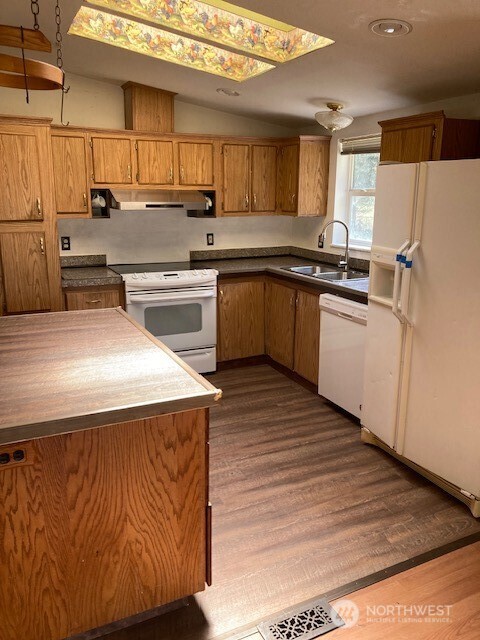301 N Chinook Drive Property Photo 7