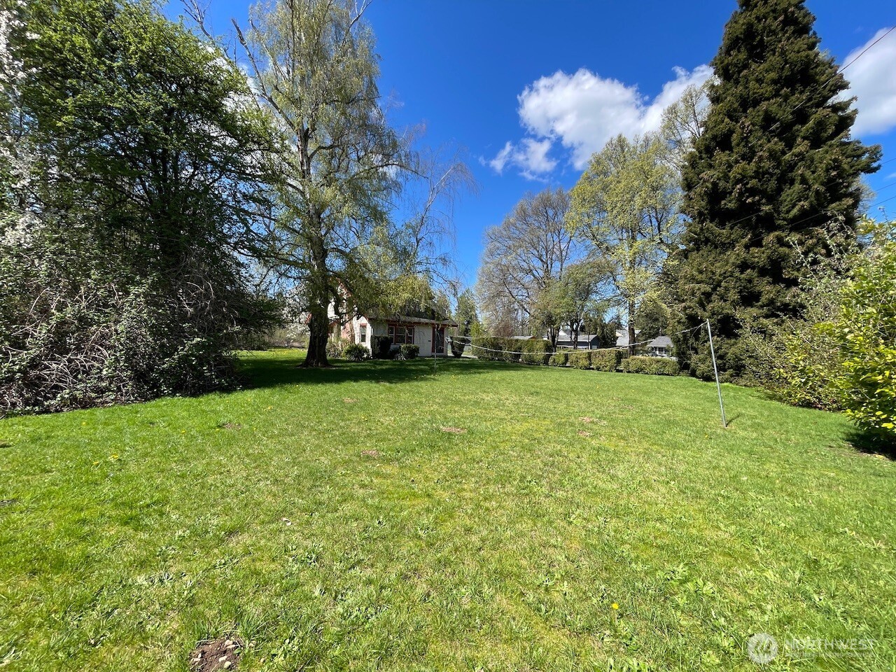 8818 E D Street Property Photo 6