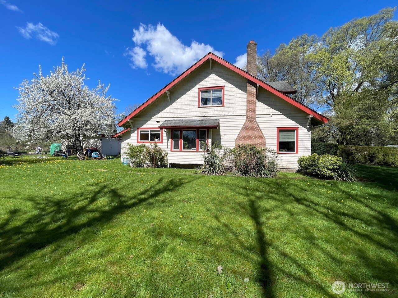 8818 E D Street Property Photo 7