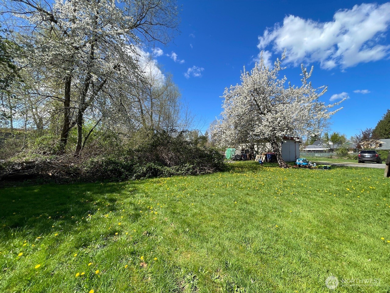 8818 E D Street Property Photo 8
