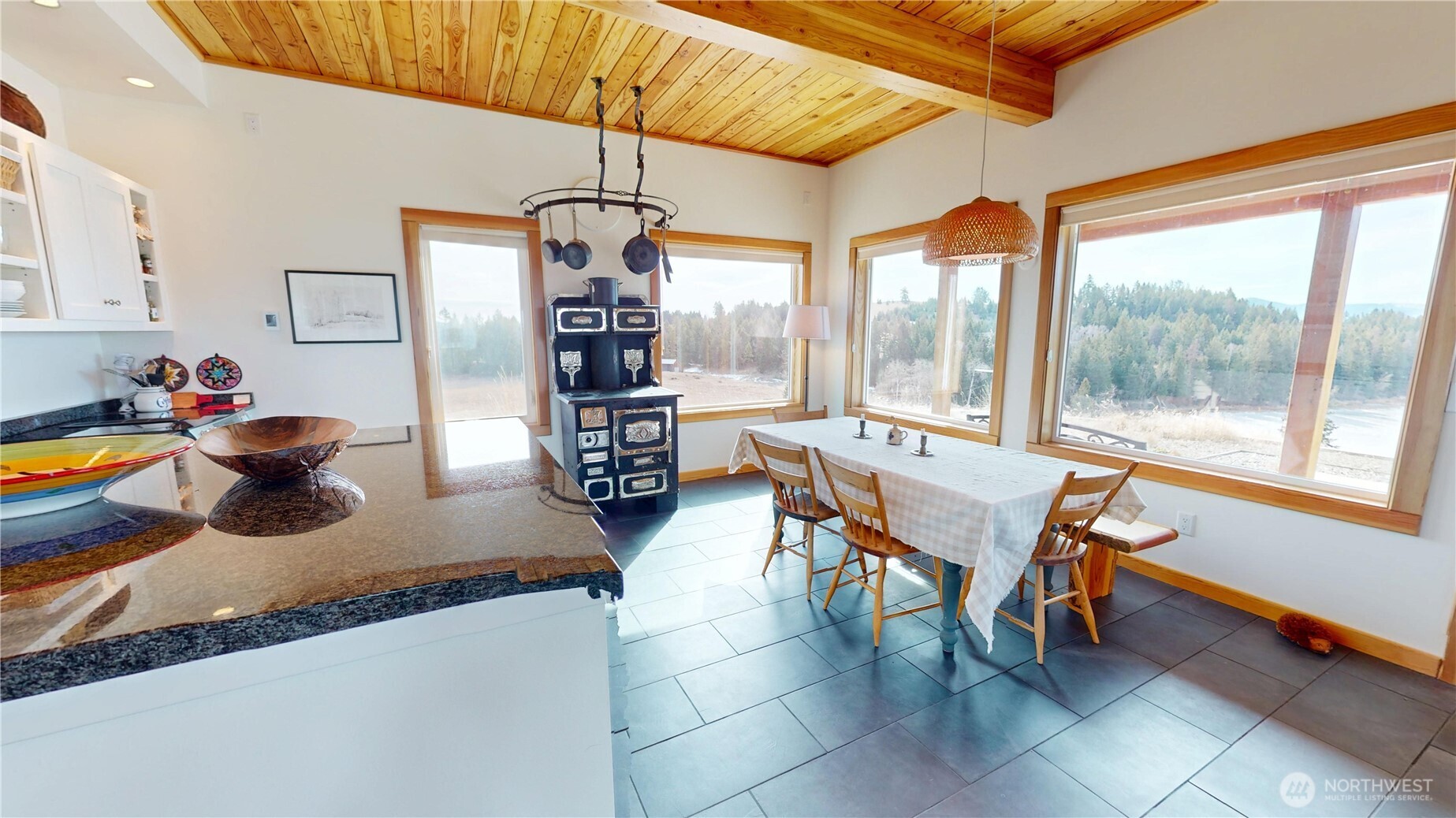 17 Teal Lake Road Property Photo 7