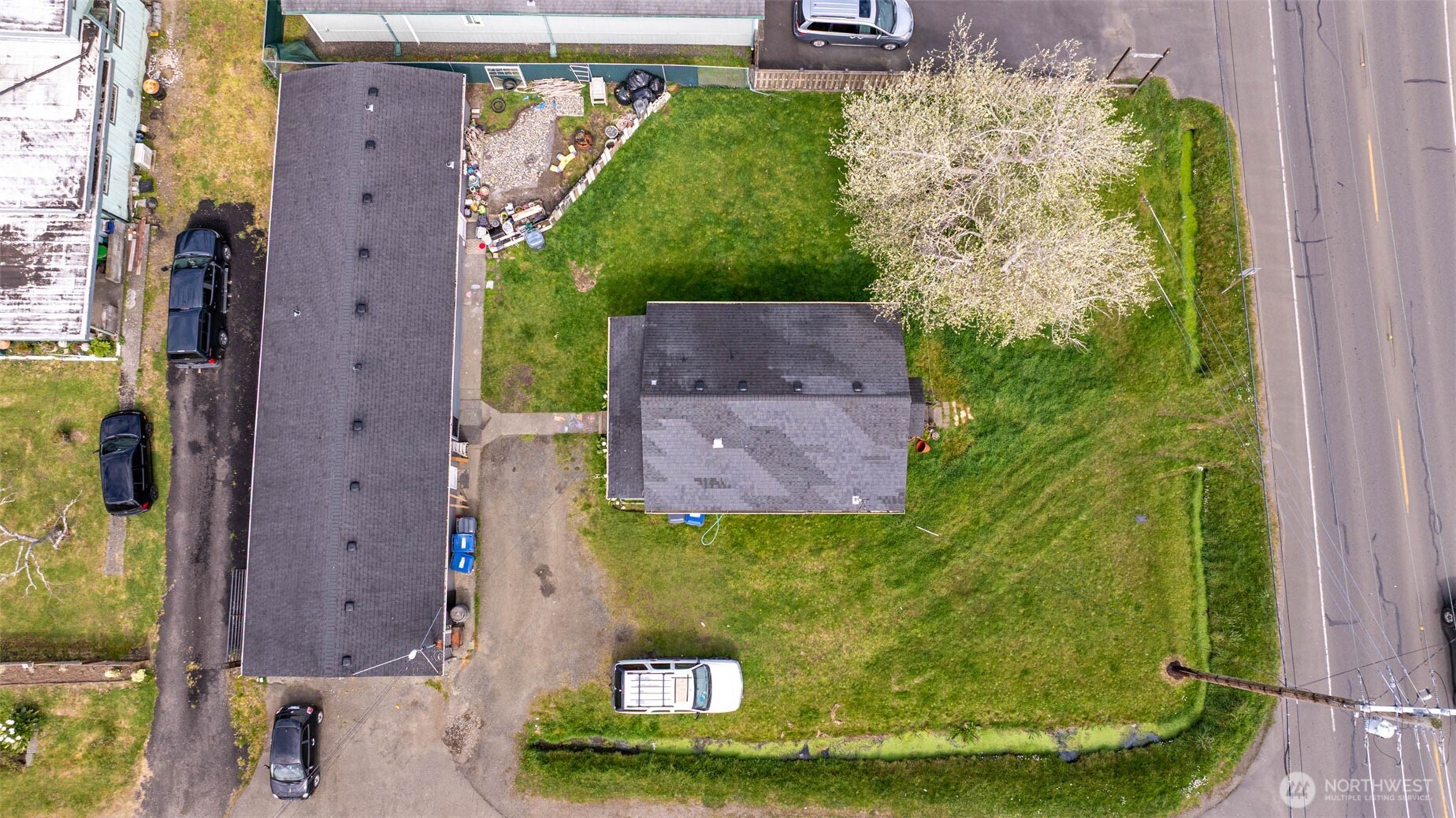 605 N Montesano Street Property Photo 7