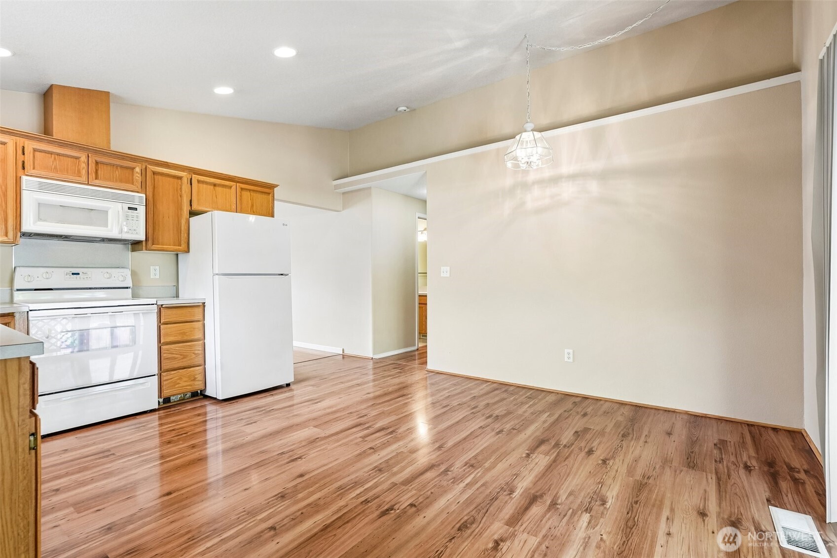 308 Se 9th Street Property Photo 11