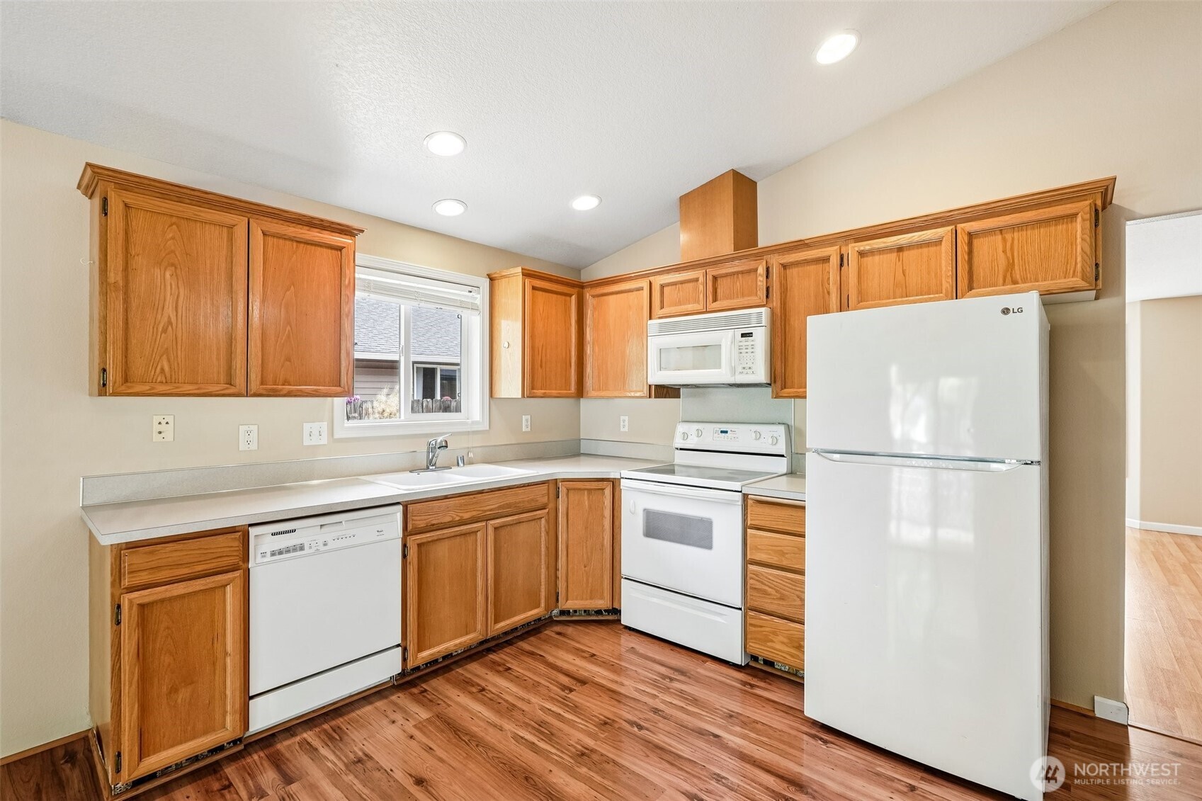 308 Se 9th Street Property Photo 13