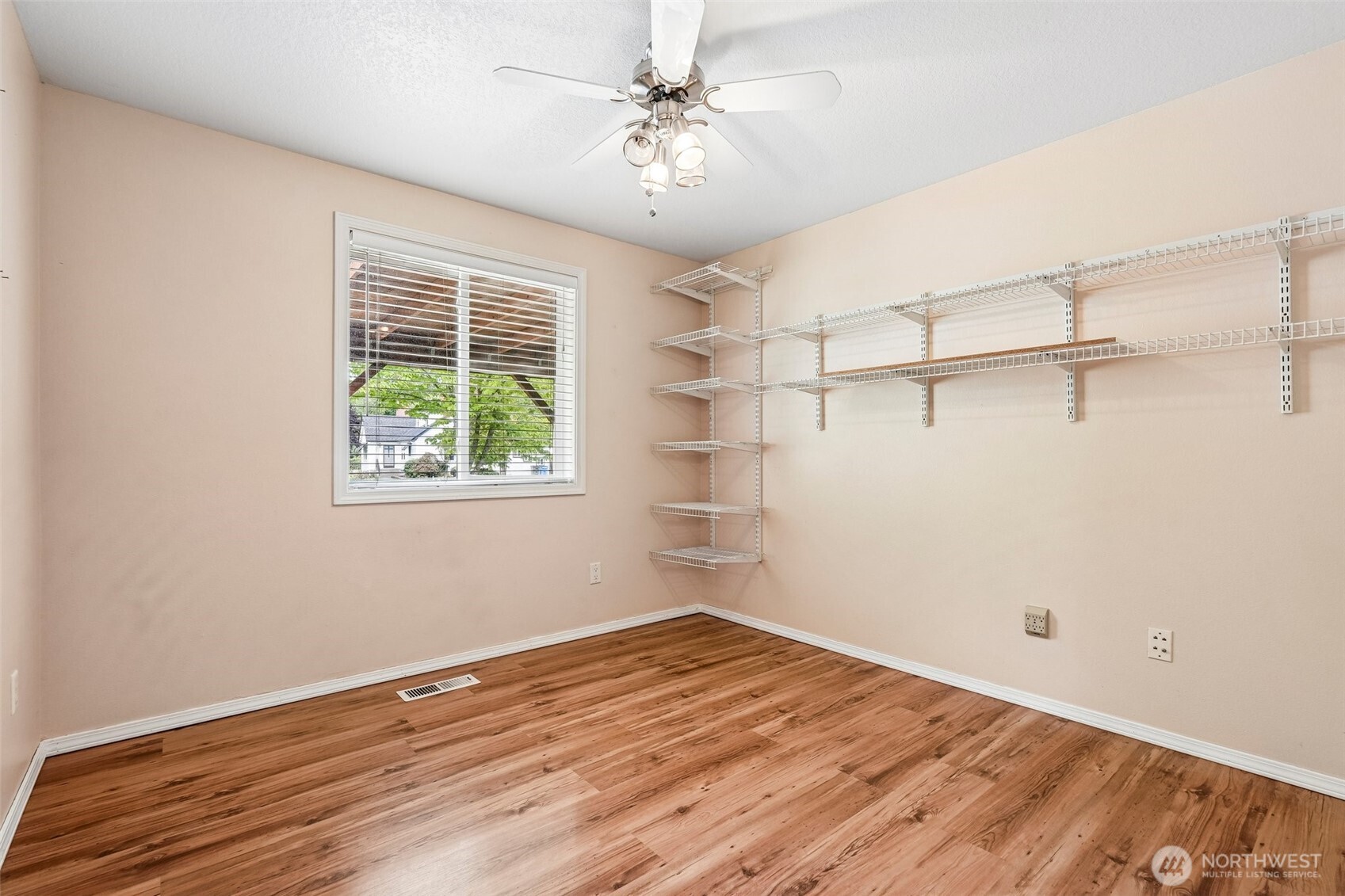 308 Se 9th Street Property Photo 16