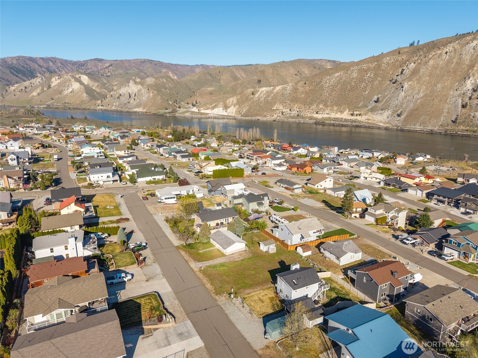 185 E Entiat Drive Property Photo 8
