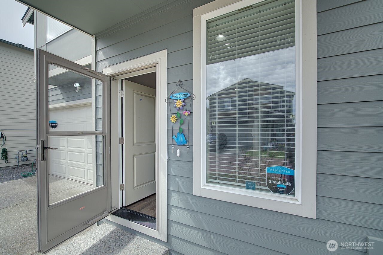 2520 176th Place Property Photo 2