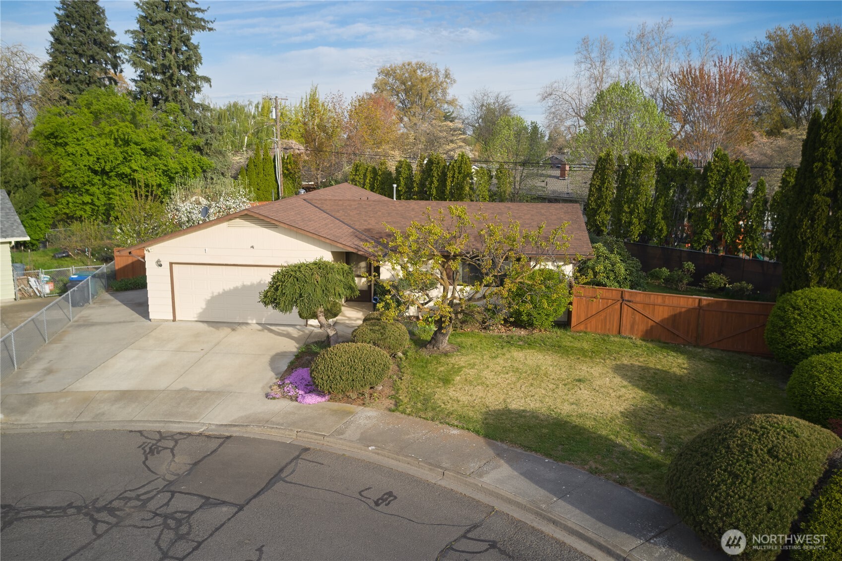 863 Dow Drive Property Photo 1