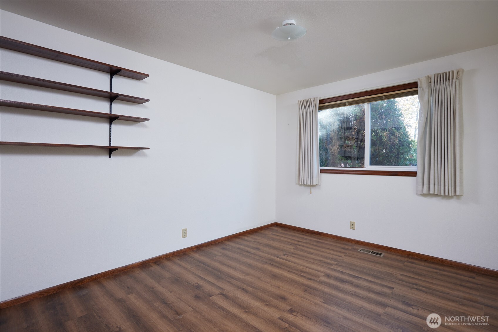 863 Dow Drive Property Photo 18