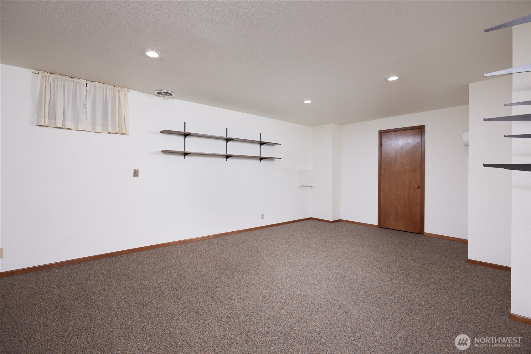 863 Dow Drive Property Photo 21