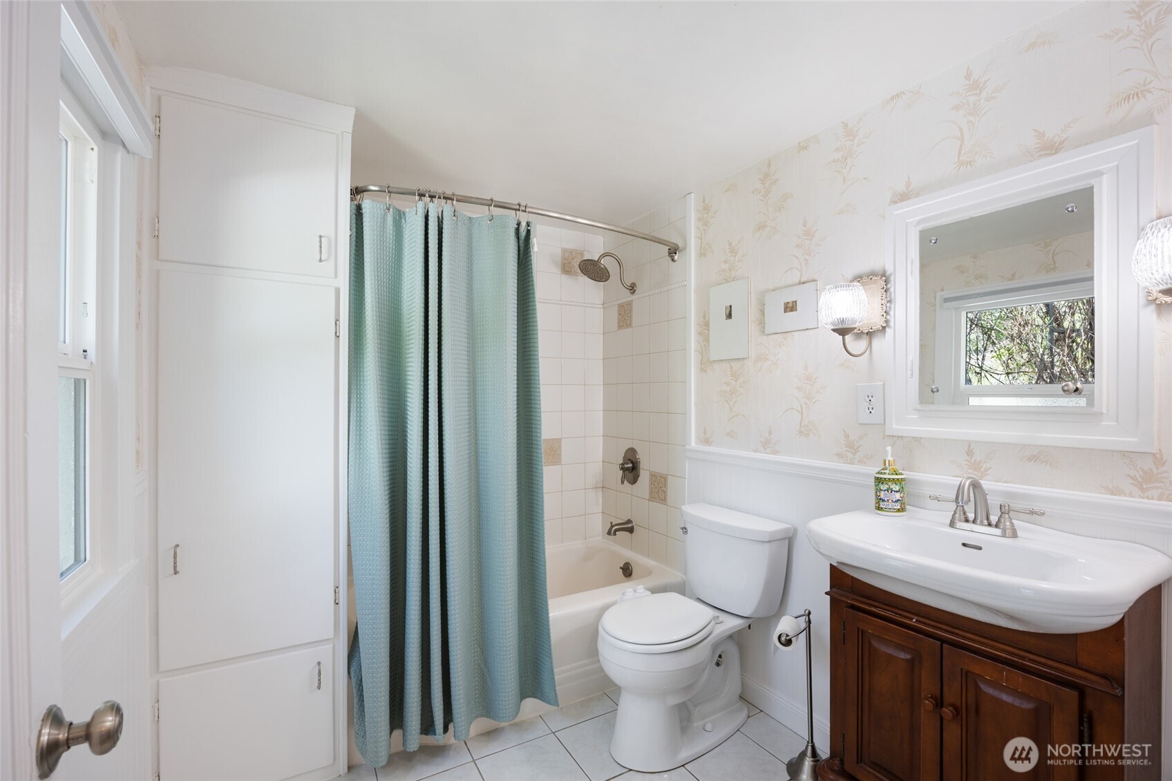 529 Lower Sunnyslope Road Property Photo 17