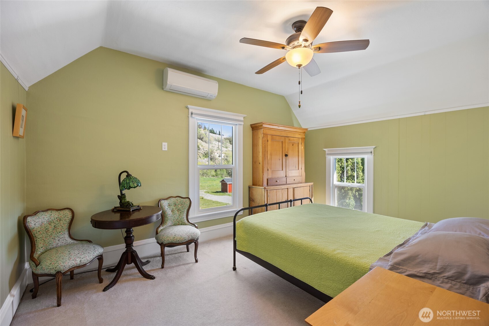 529 Lower Sunnyslope Road Property Photo 24