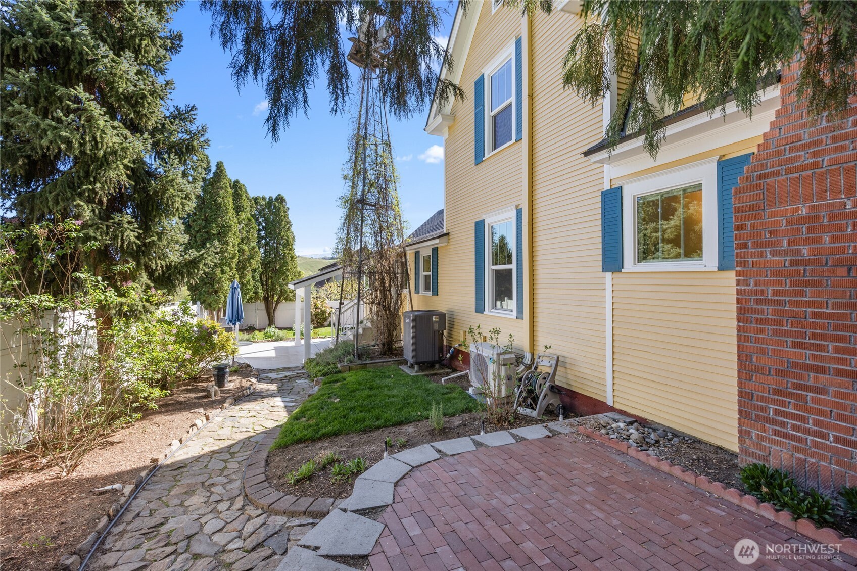 529 Lower Sunnyslope Road Property Photo 31