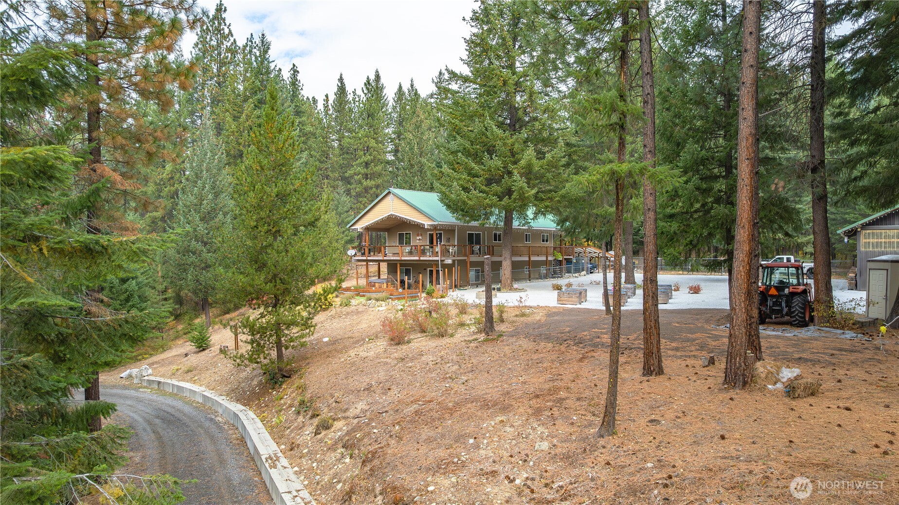 570 Sweetbriar Lane Property Photo 3