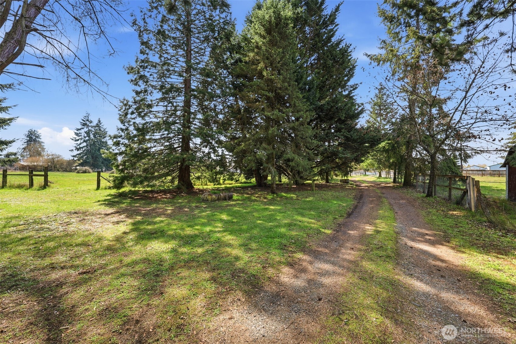 10022 Grove Road Property Photo 9