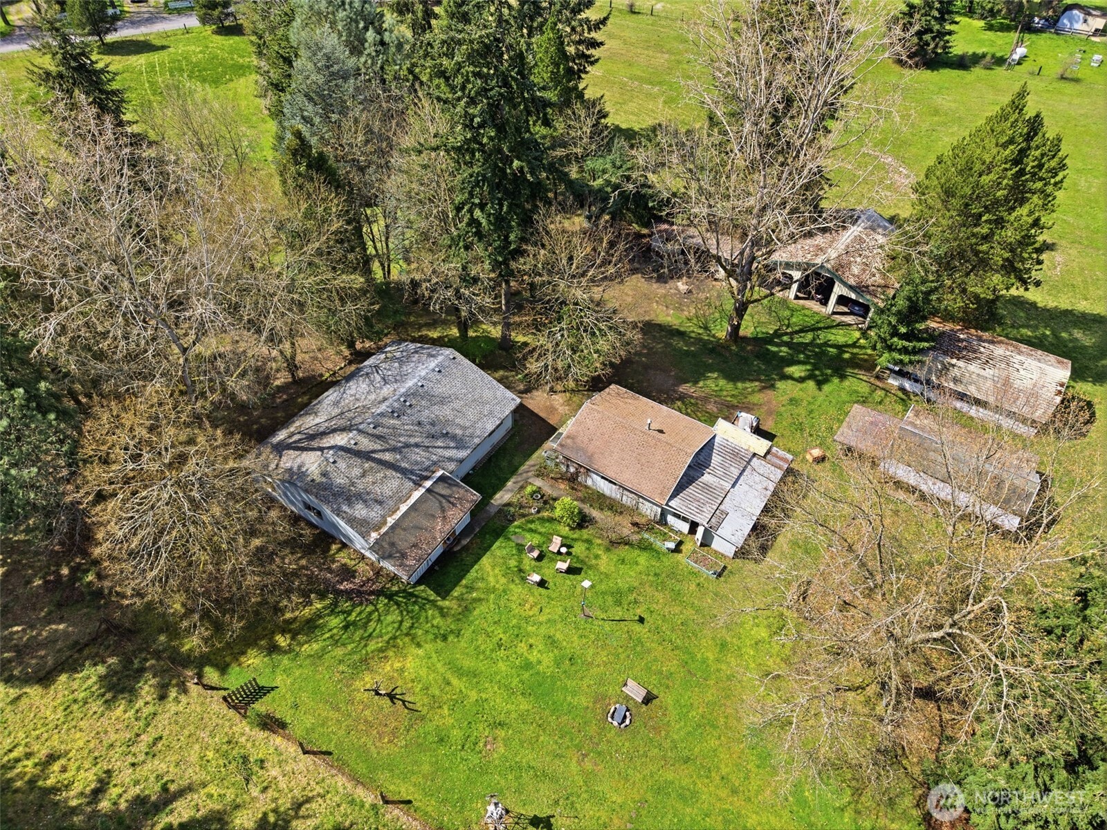 10022 Grove Road Property Photo 11