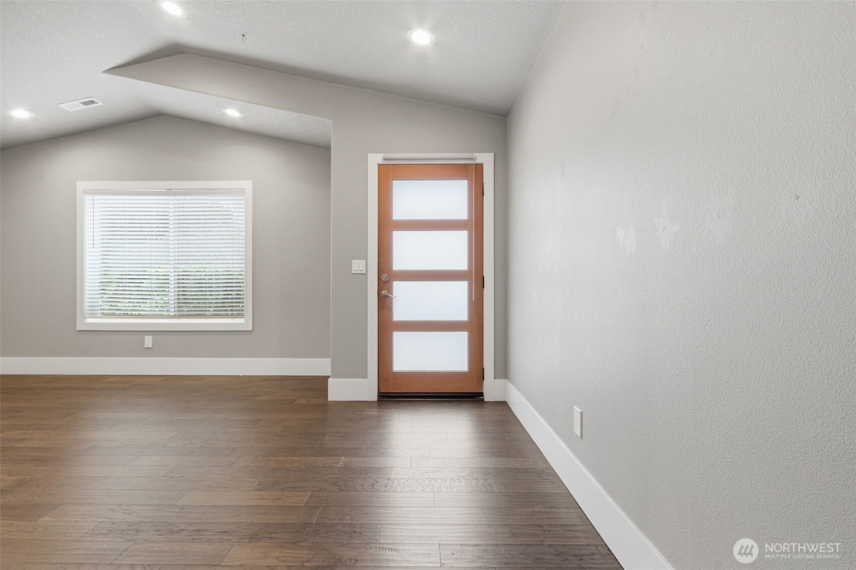 2215 Ne 88th Street Property Photo 3