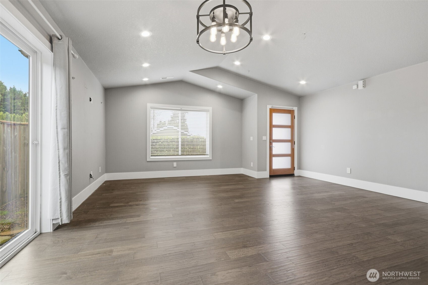 2215 Ne 88th Street Property Photo 5