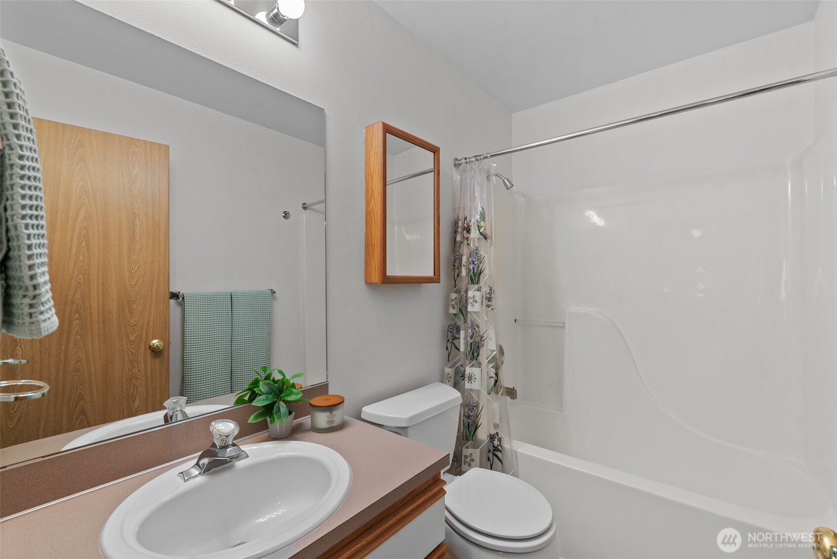 480 Alpine Place L3 Property Photo 18