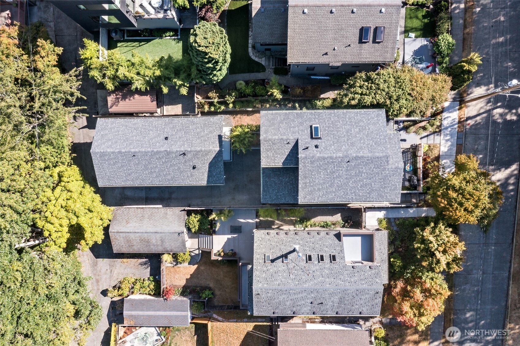 2708 1st Avenue Property Photo 6