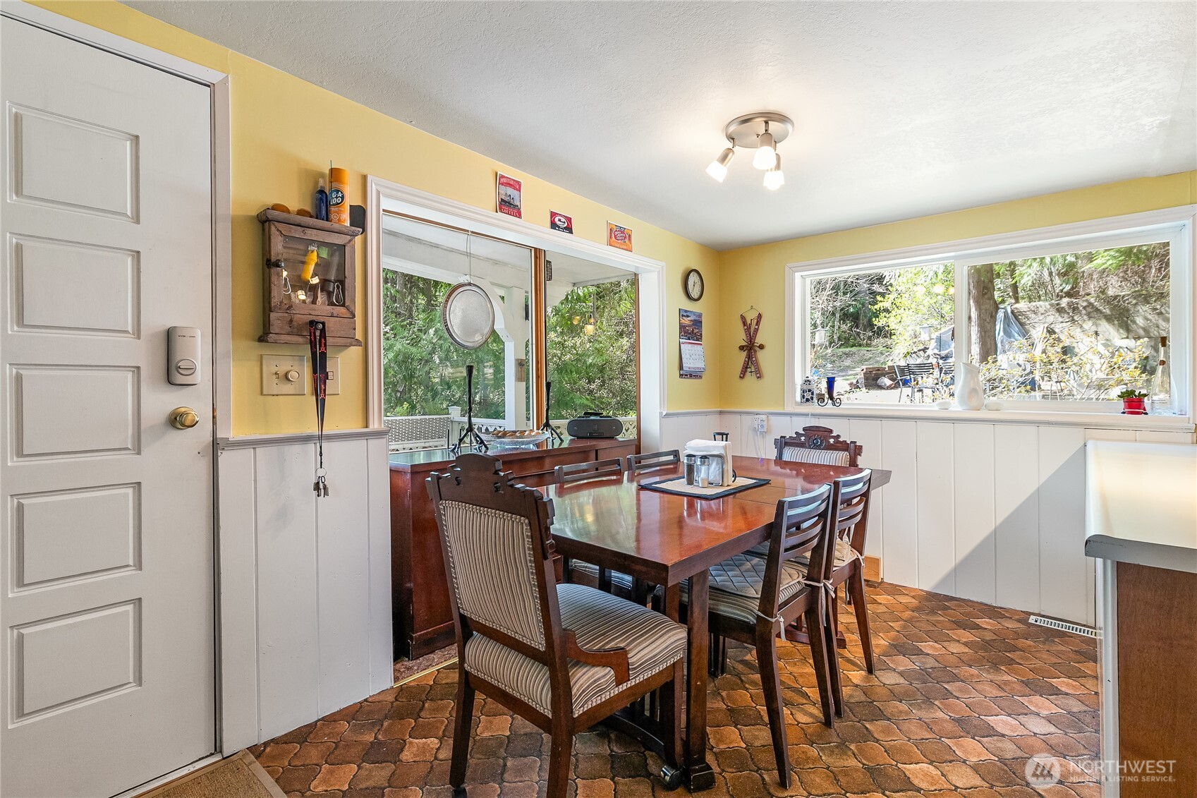 9244 Black Mountain Lane Property Photo 7