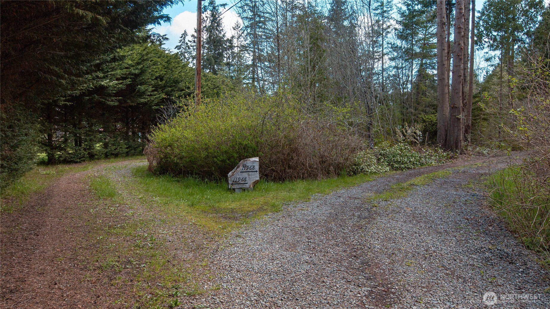 11968 Airport Cutoff Road Property Photo 2