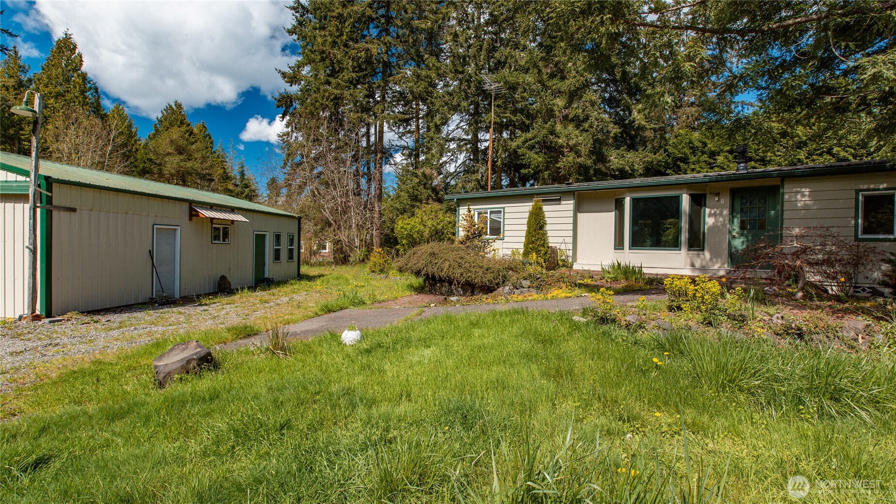 11968 Airport Cutoff Road Property Photo 14