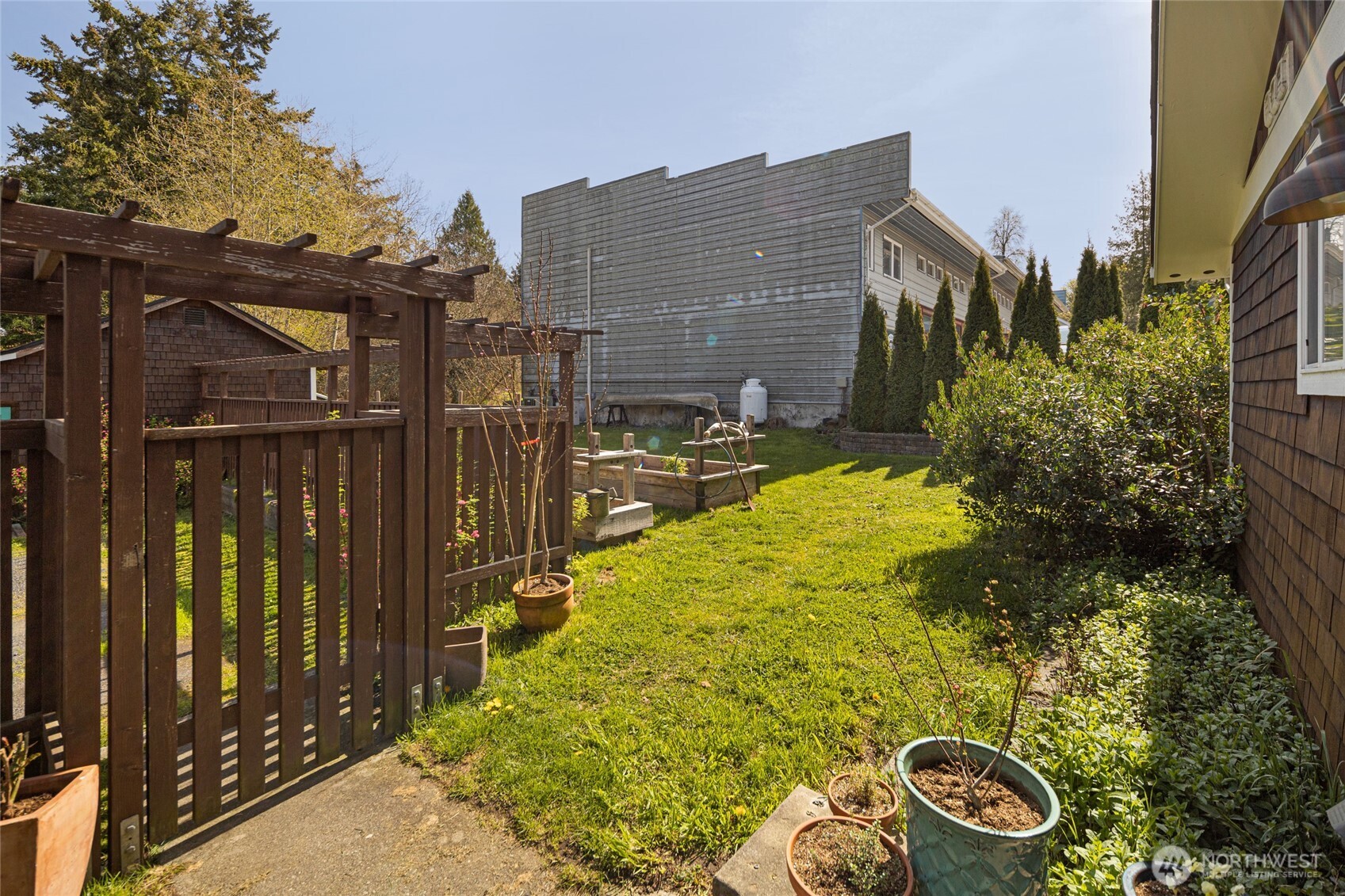 326 Carter Street Property Photo 40
