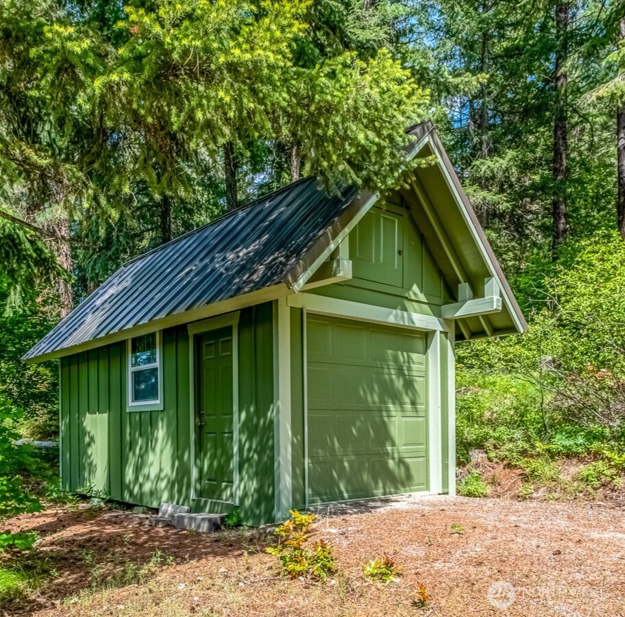 18350 Beaver Valley Road Property Photo 6