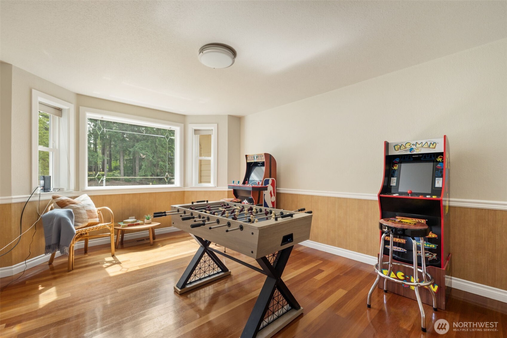5802 Troon Avenue Property Photo 5