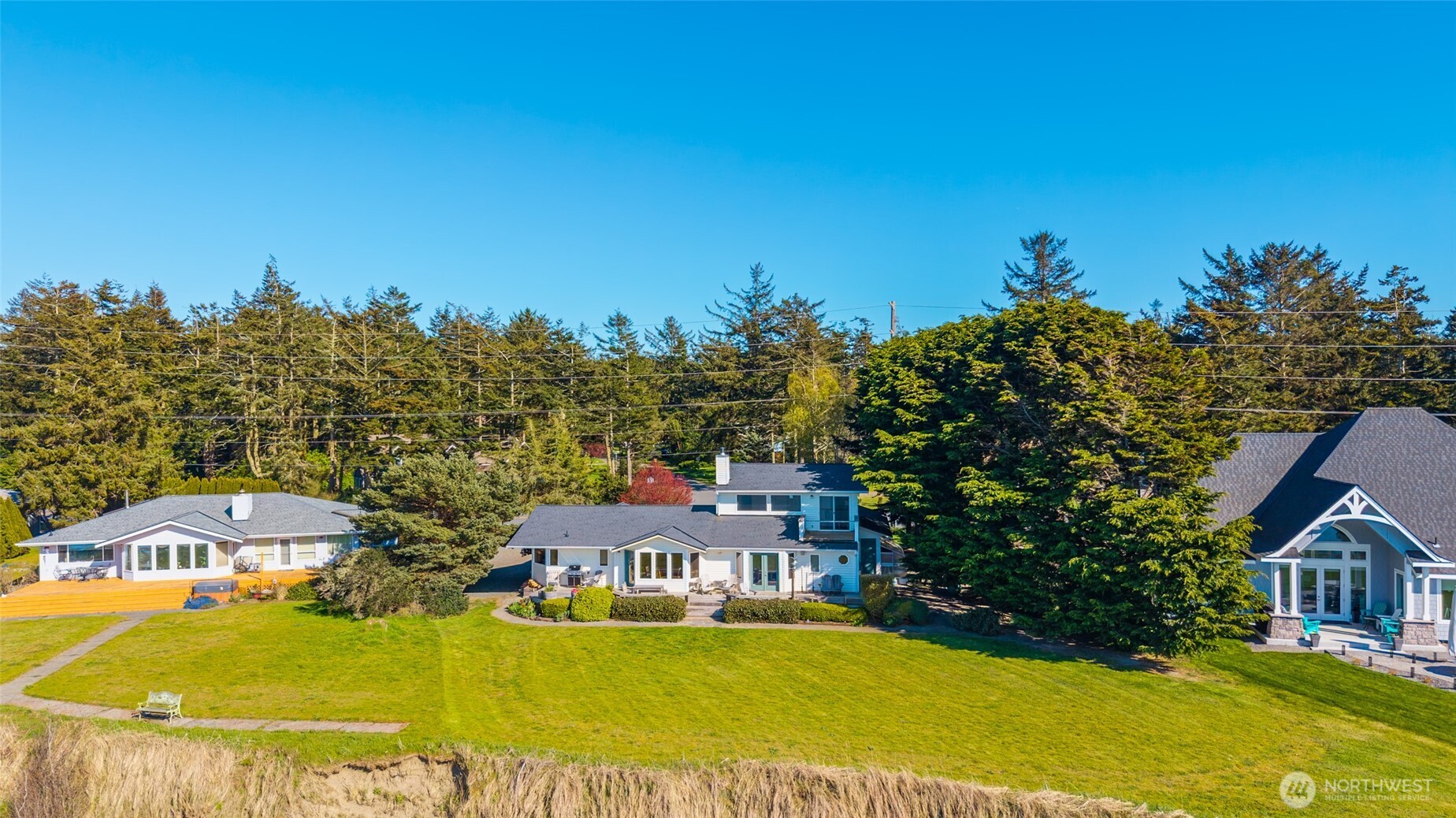 1889 West Beach Road Property Photo 8