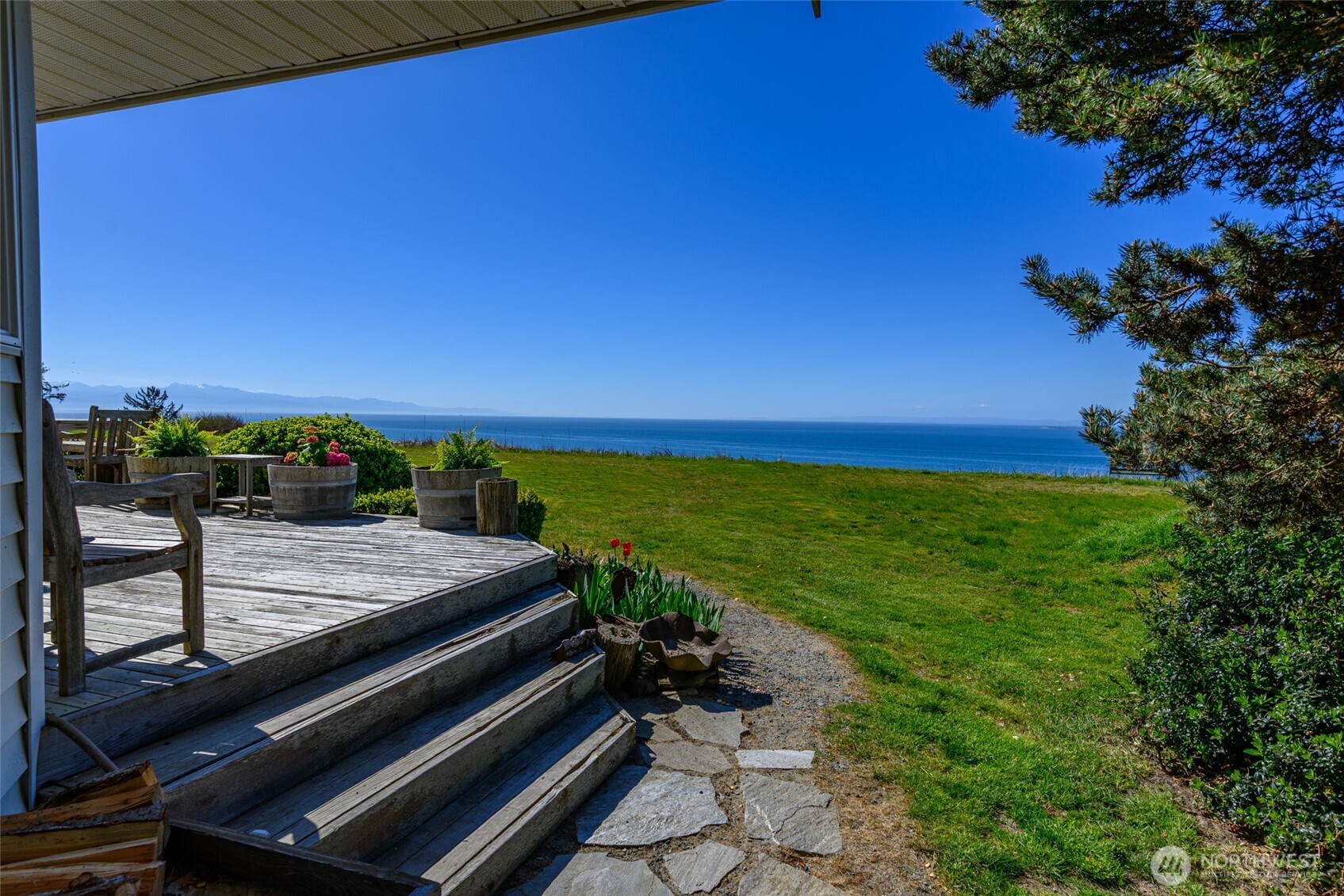 1889 West Beach Road Property Photo 16