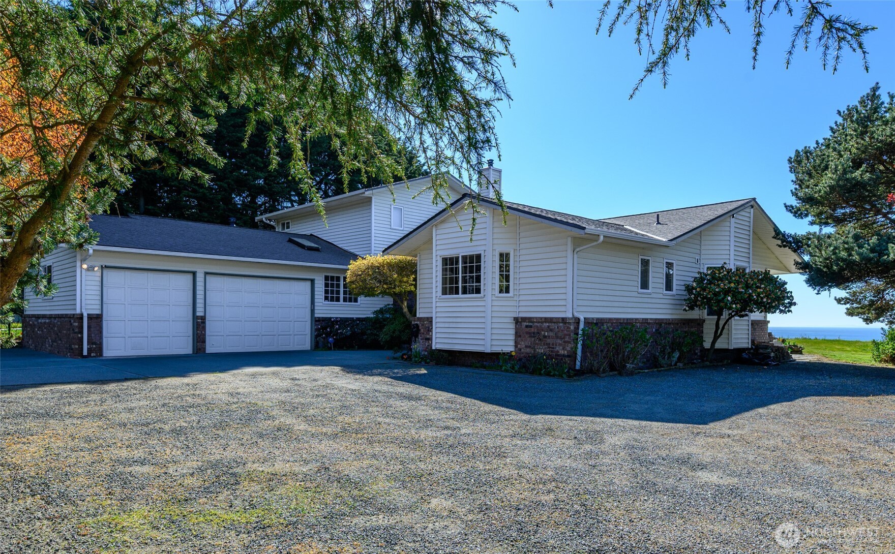 1889 West Beach Road Property Photo 30