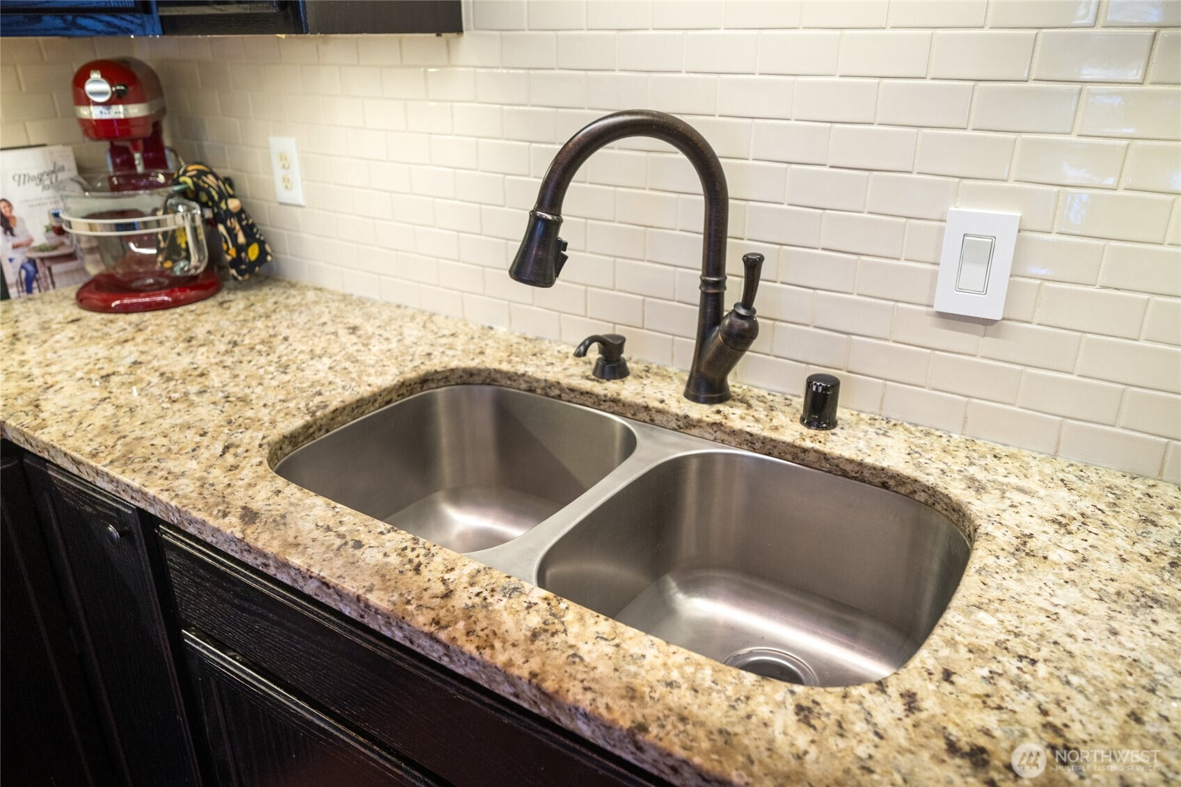 5383 Coastal Loop Property Photo 11