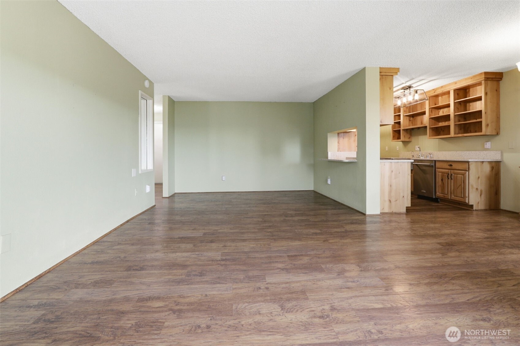 5585 E Evergreen Boulevard 5305 Property Photo 6