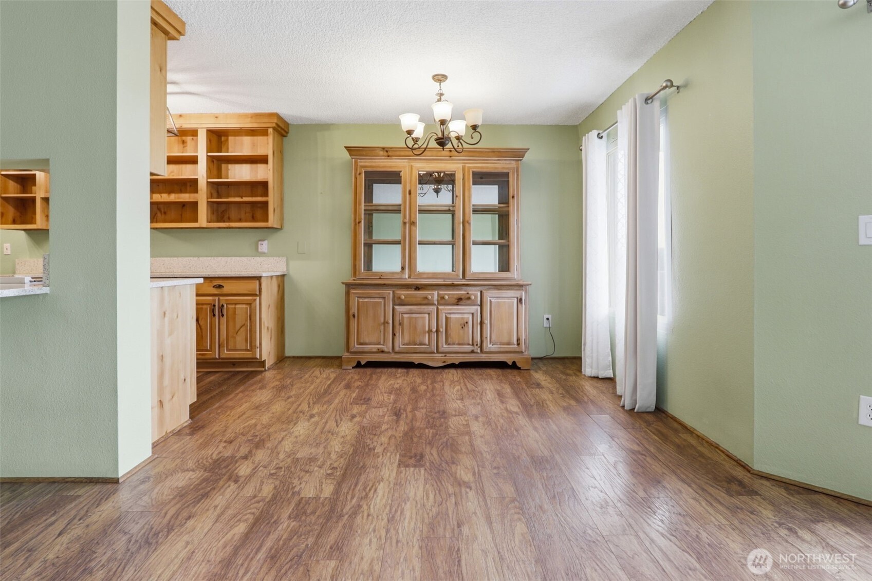 5585 E Evergreen Boulevard 5305 Property Photo 7