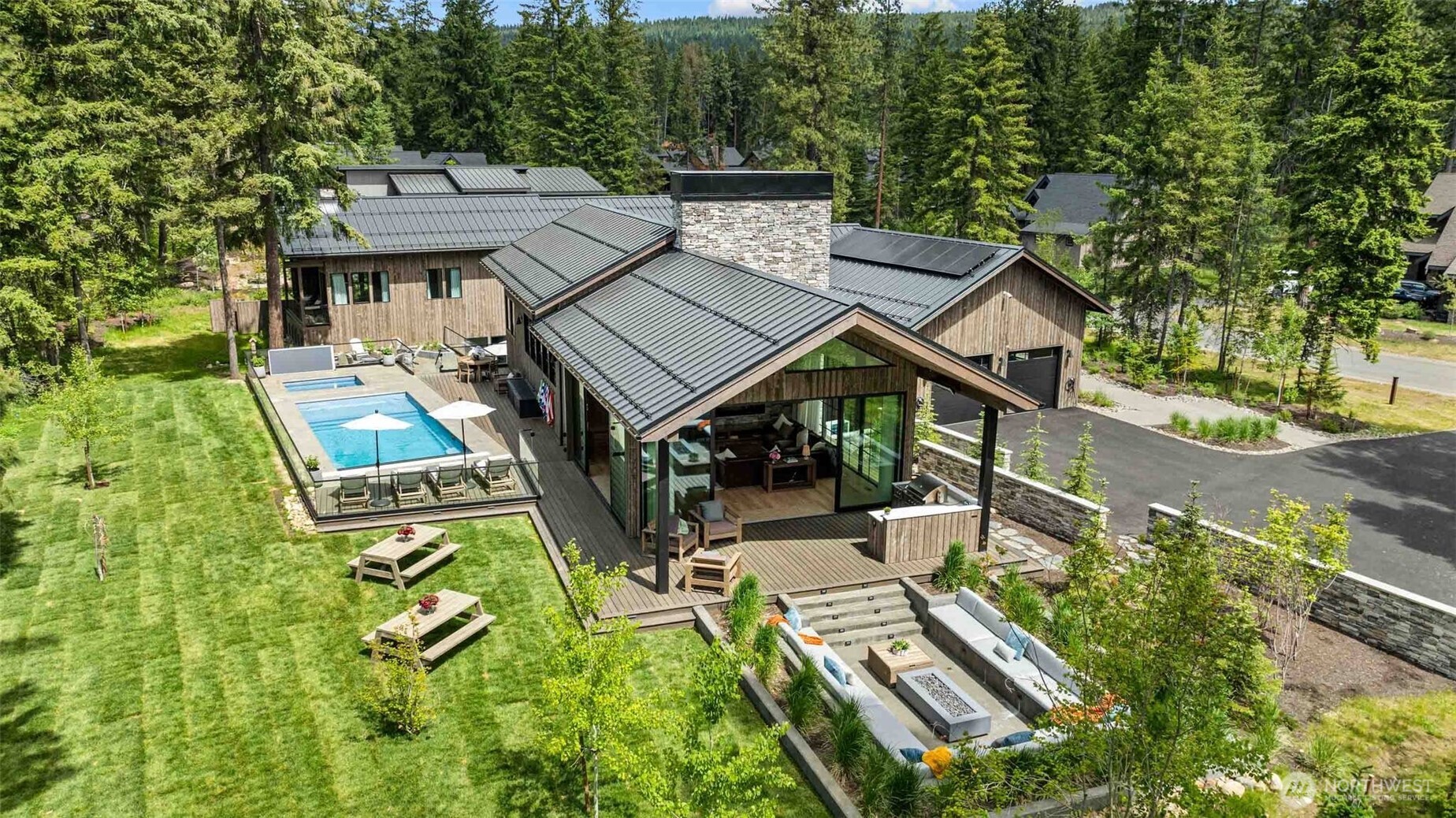 1501 Kokanee Loop Property Photo 1