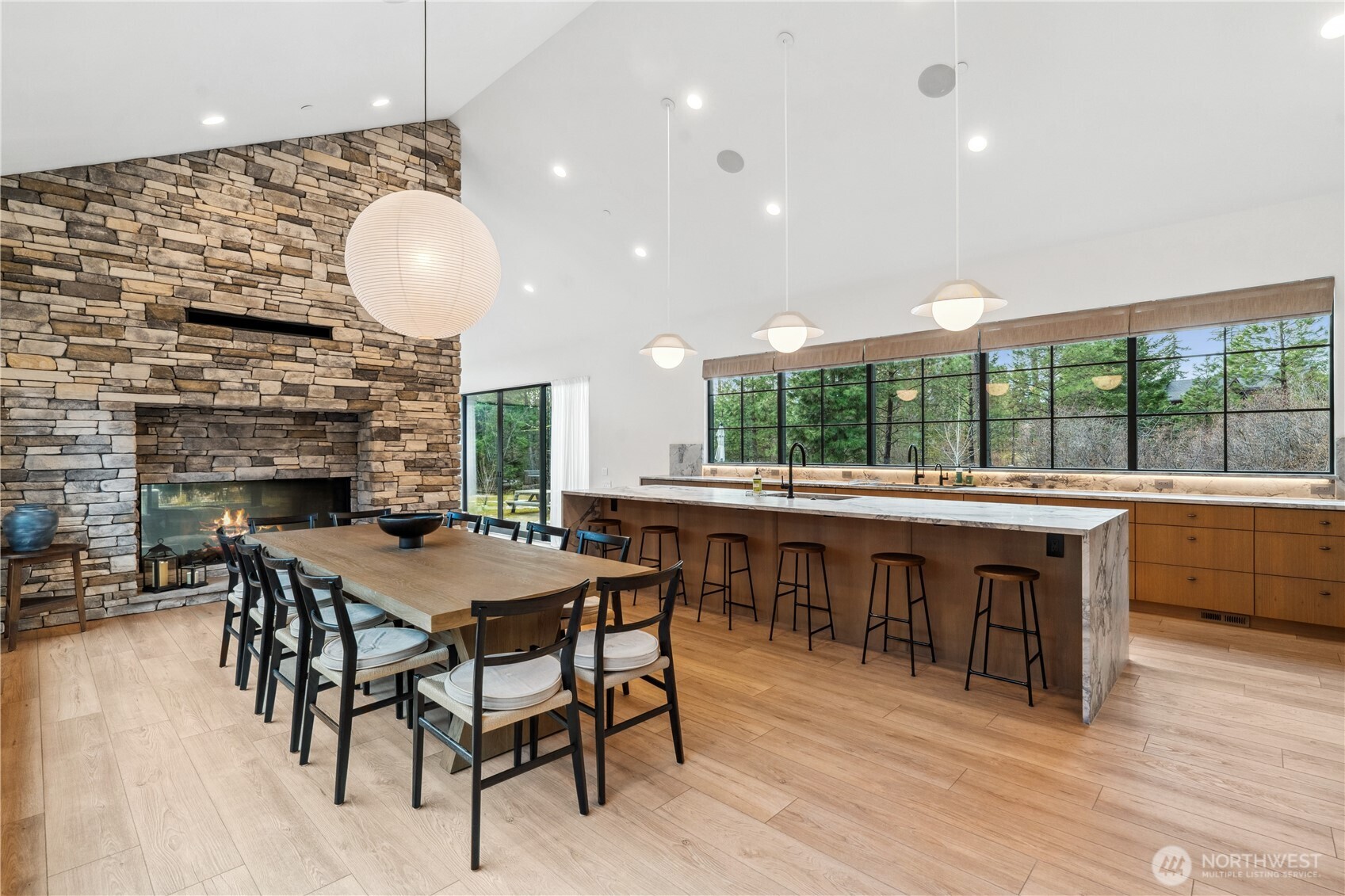 1501 Kokanee Loop Property Photo 8