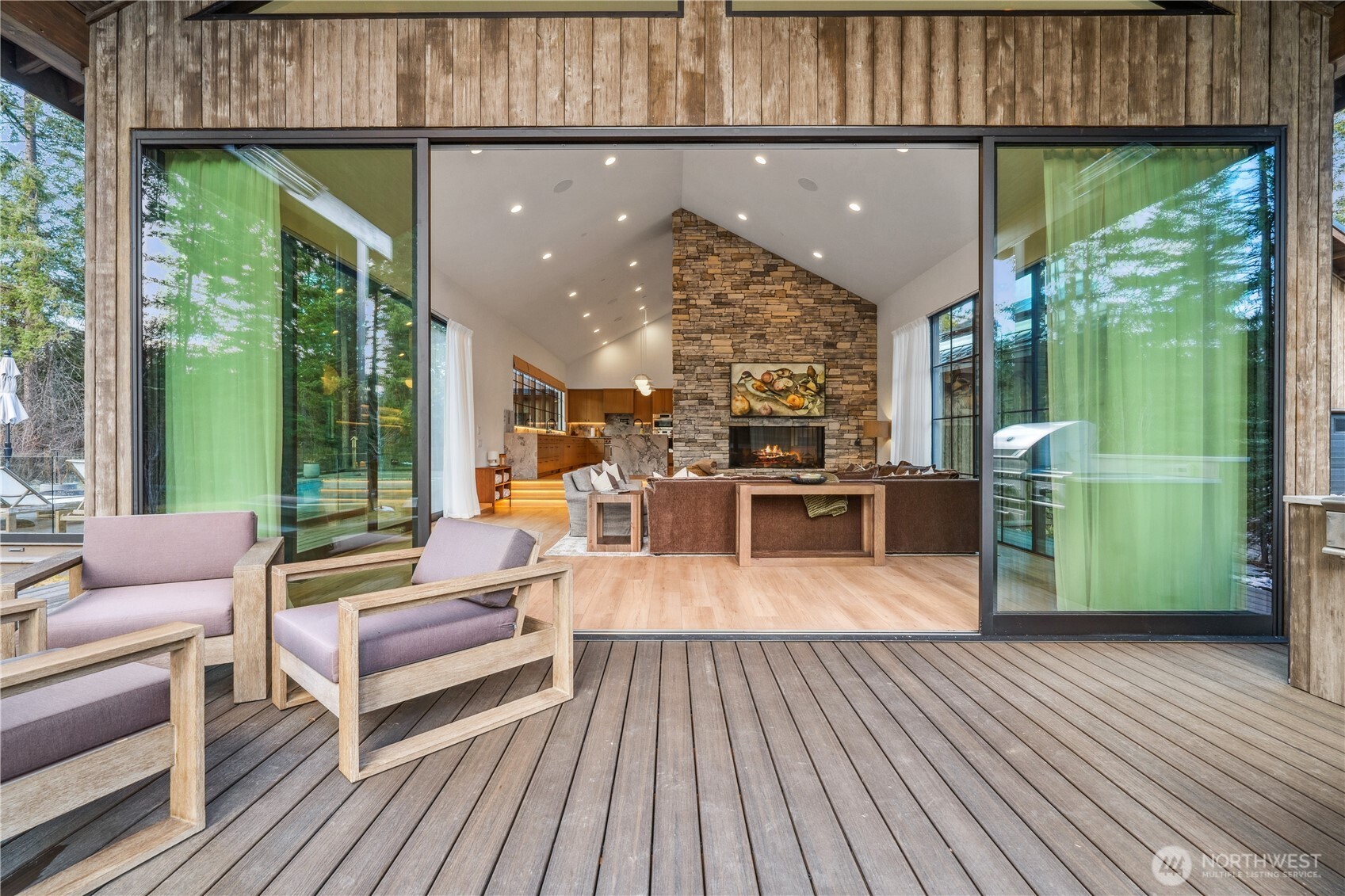 1501 Kokanee Loop Property Photo 10