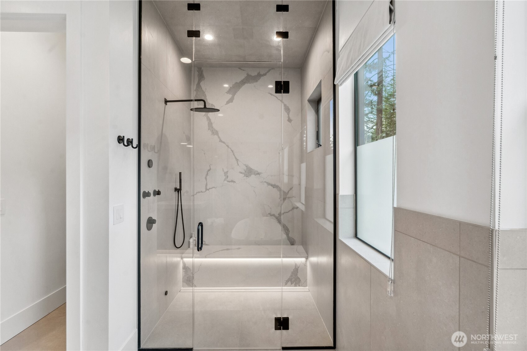 1501 Kokanee Loop Property Photo 17