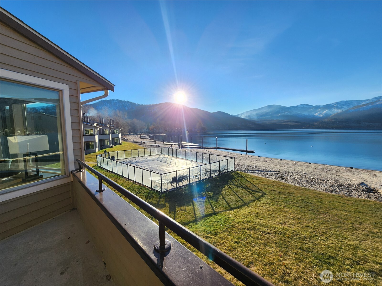 1 Lakeside 707-n Property Photo 16