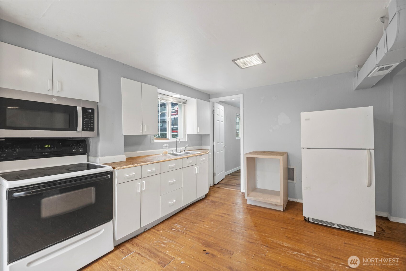 934 N 100th Street Property Photo 16