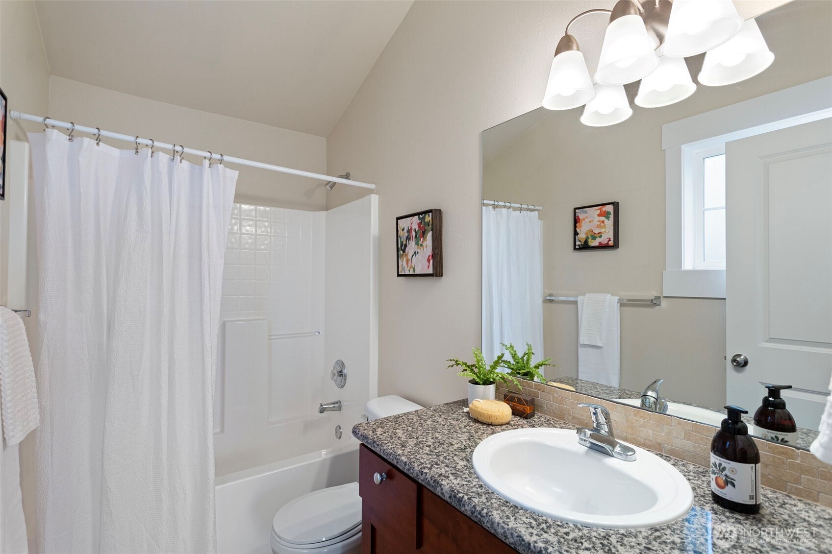 9501 Interlake Avenue Property Photo 26